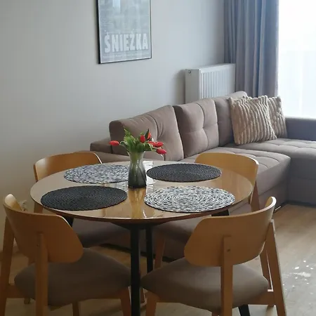 Zielone Wzgorze 3 アパート